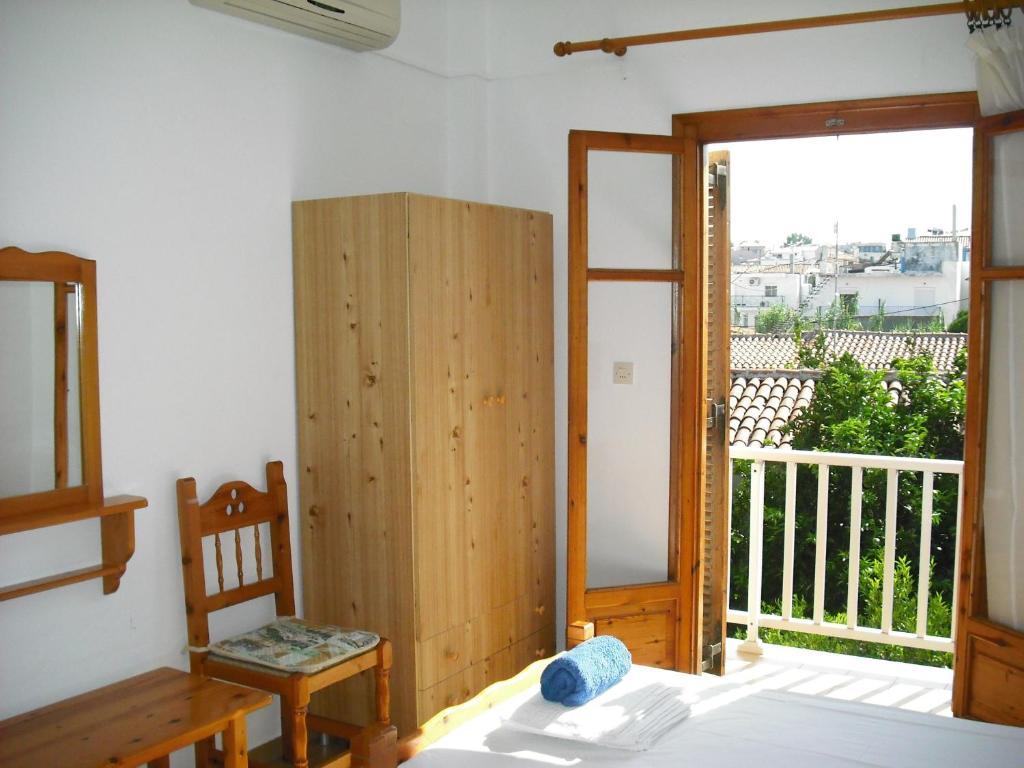 Anastasis Rental Rooms Skiathos Town Phòng bức ảnh